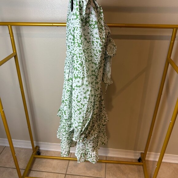 CHARMING CHARLIE RUFFLE DRESS (MED) - Picture 11 of 12